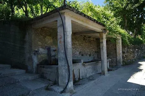 Casetta Varano San Giuseppe Licciana Nardi Apartment