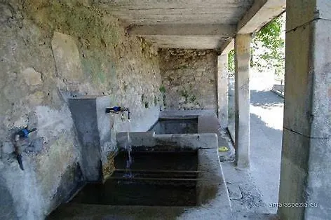 Casetta Varano San Giuseppe Licciana Nardi 0*,